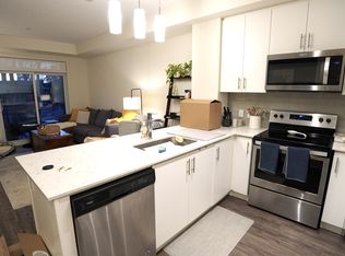 320 Plains Rd E #208, Burlington, ON L7T0C1