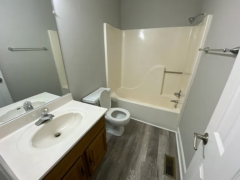 595 Macon Hwy #10 — Photo 7