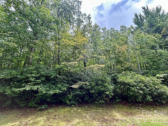 4th image of 40 Hawk Mountain Rd