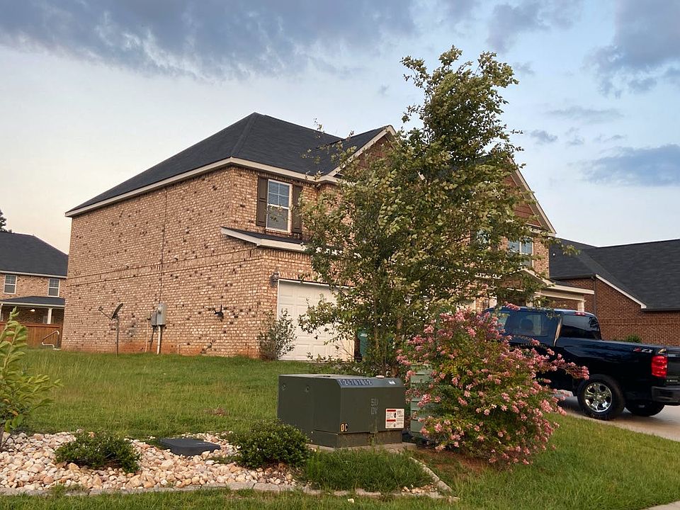 2nd image of 806 Mathis Mill Dr