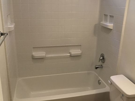 3rd image of 331 E Live Oak St APT P