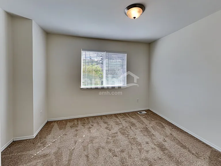 1639 182nd St E — Photo 17