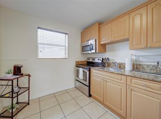 427 SW 6th St APT 1, Miami, FL 33130