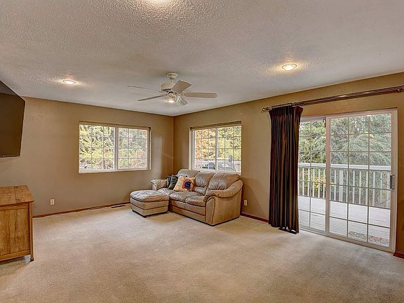 3rd image of 4312 N Ely Ct