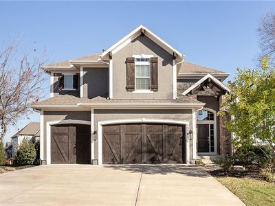 15701 Canterbury St, Overland Park, KS, 66224