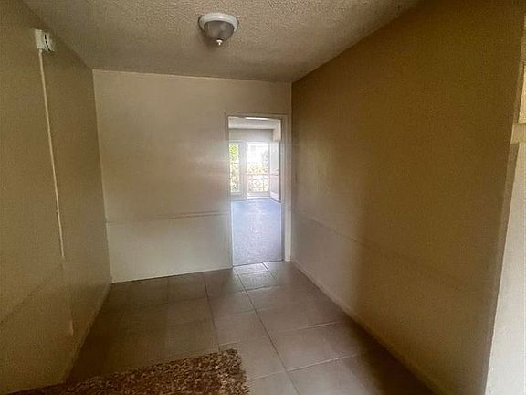 5th image of 3007 W 5th St APT 6