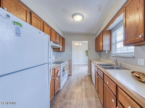 3rd image of 6508 Kincannon Ct