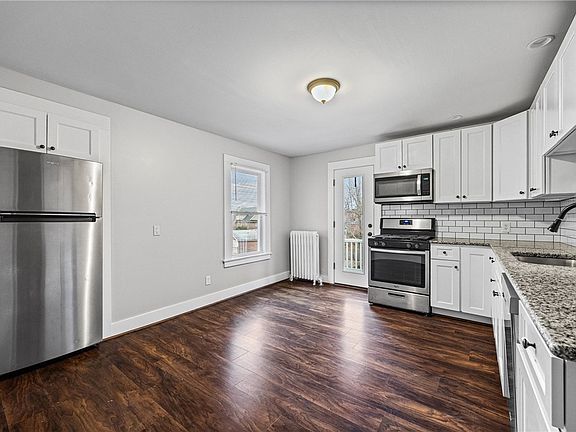 4th image of 164 Laburnam Cres