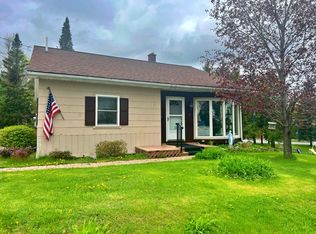 13 Pearl St, Fort Kent, ME 04743