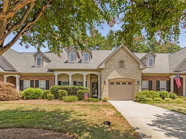 203 Dornoch Dr, Winston Salem, NC 27107