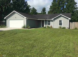 102 Foxwood Dr, Kingsland, GA 31548