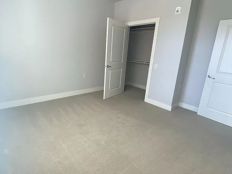 3625 Dewey Ave — Photo 40