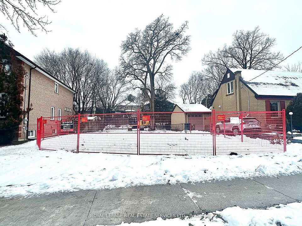 1st image of 226 Martin Grove Rd