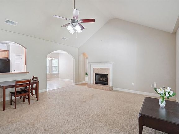 3rd image of 73046 Penn Mill Rd