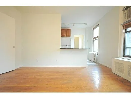 Rented by Keller Williams NYC | media 22