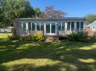 4909 Hine Dr, Shady Side, MD 20764