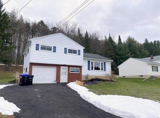 817 Case Dr, Vestal, NY 13850