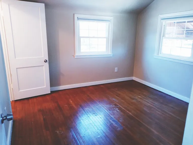 3935 Greensburg Pike — Photo 10
