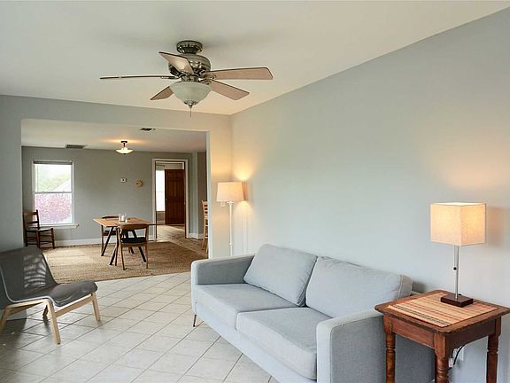 2nd image of 326 6th St
