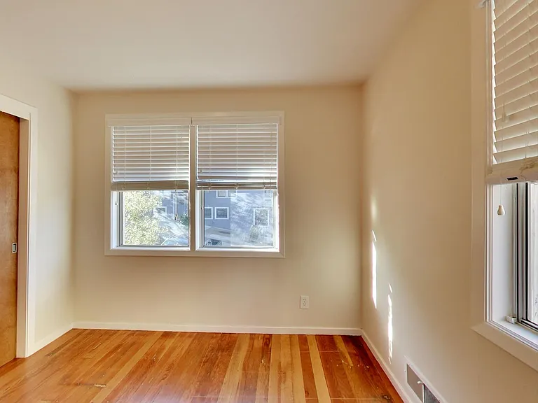 394 Union St — Photo 11