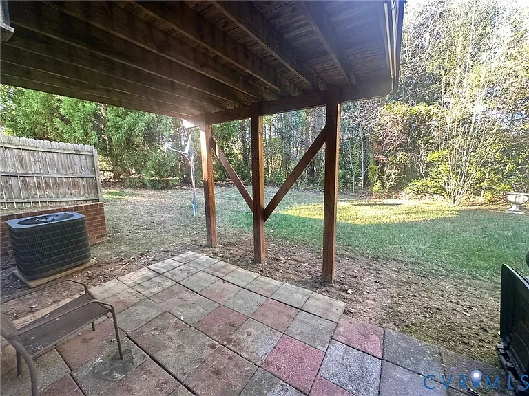 11465 Abbots Cross Ln — Photo 7