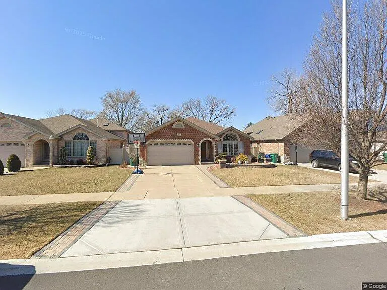 8242 Lorel Ave photo 1