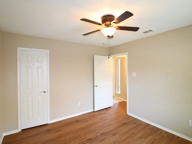 3711 Sycamore Ln — Photo 17