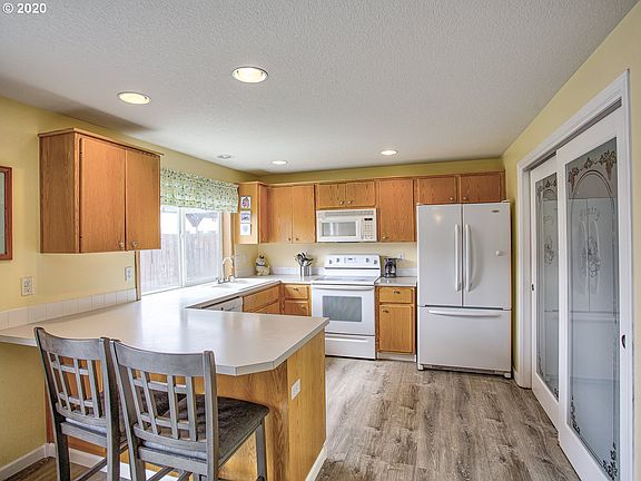 2nd image of 10008 NE 116th Ct