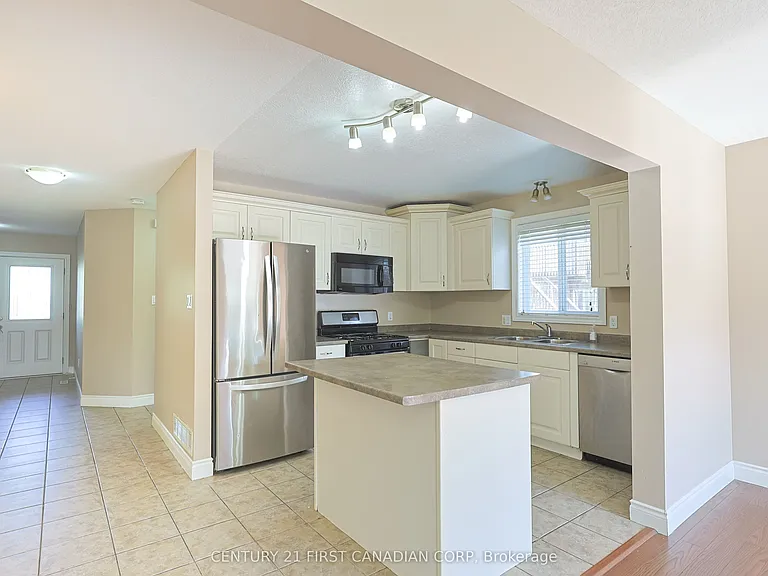 565 Bluebell Rd #34 — Photo 6