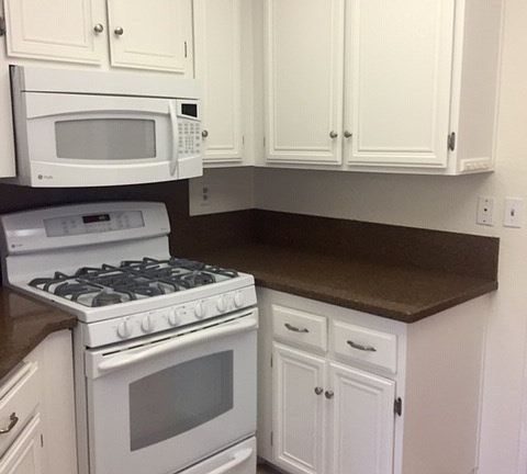 5th image of 24324 Val Verde Ct #224