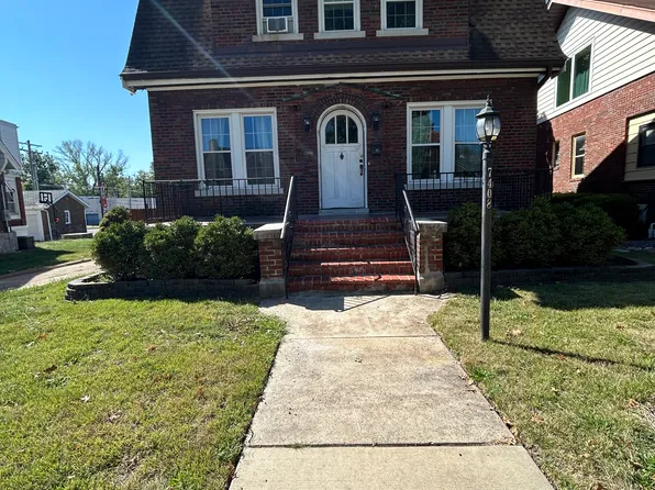 7408 Augusta Ave, Saint Louis, MO 63121