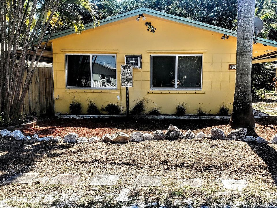 1st image of 872 NE 40th Street