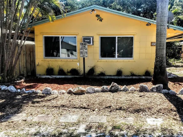 872 NE 40th Street, Oakland Park, FL 33334