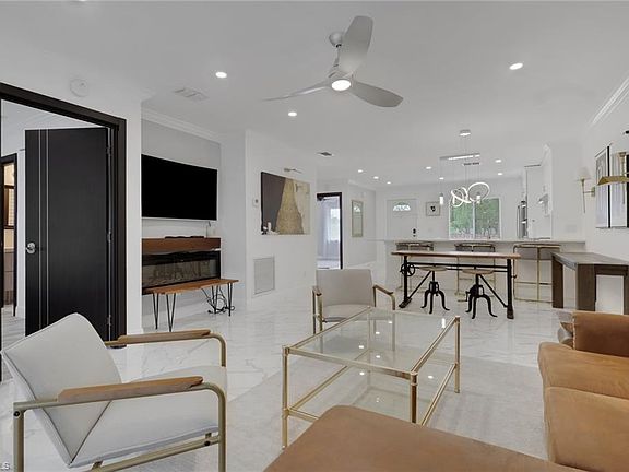 2nd image of 620 Luisa Ct APT 4