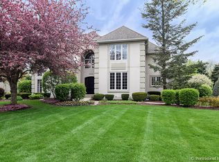 8S260 Aintree Dr, Naperville, IL 60540