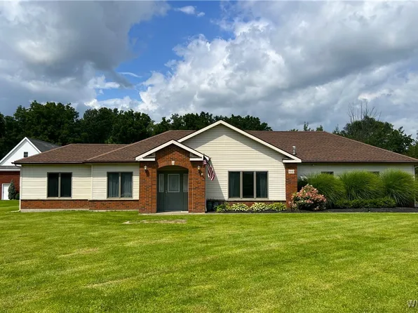 9440 Wehrle Dr, Clarence, NY 14031