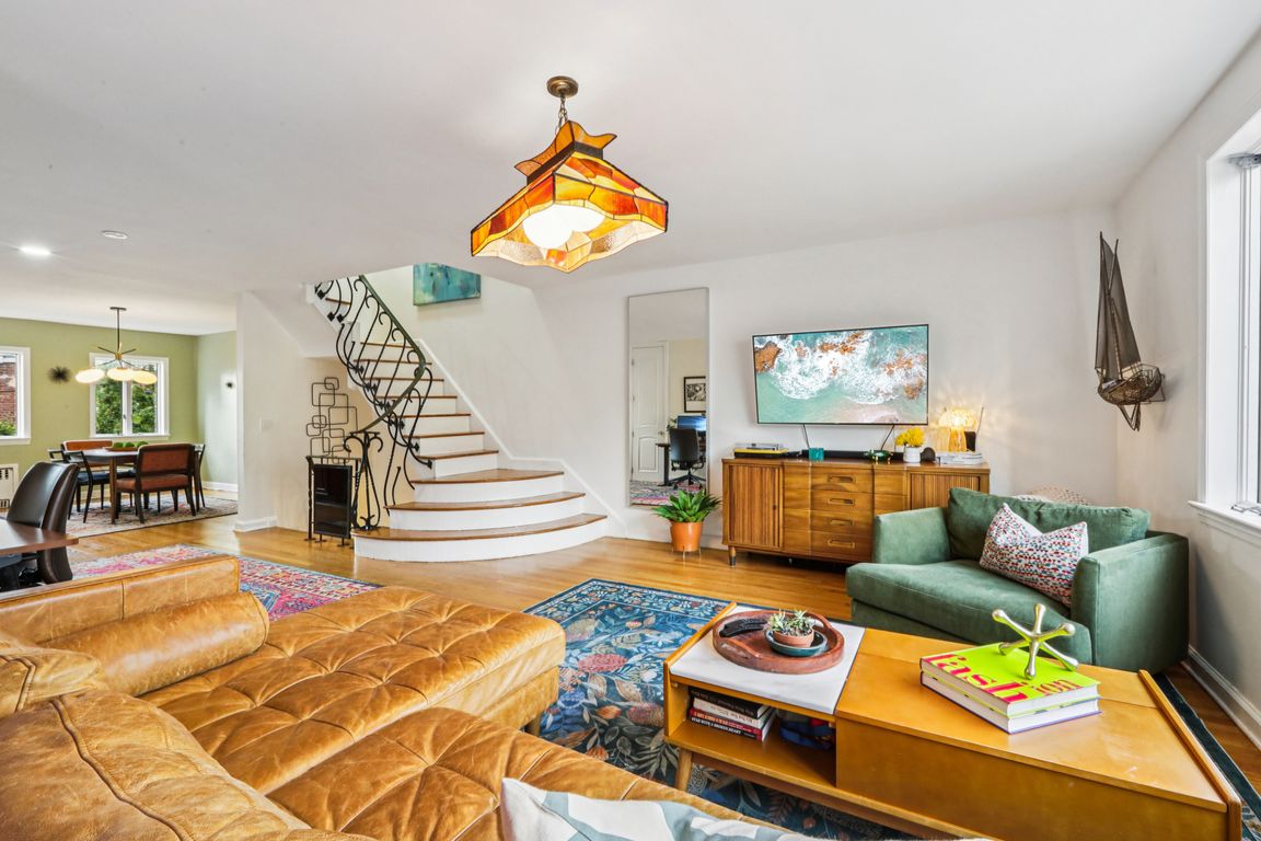 next background image