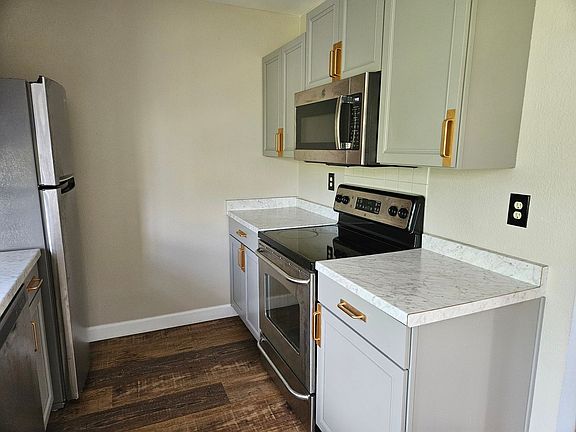 5th image of 1717 W Drake Rd APT 4B