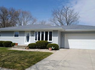 516 W Henry St, Kaukauna, WI 54130