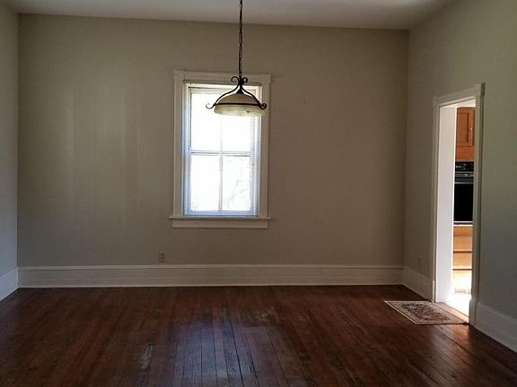 5th image of 2424 Birch Ave