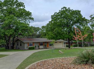 1427 Jackson Rd, Kerrville, TX 78028