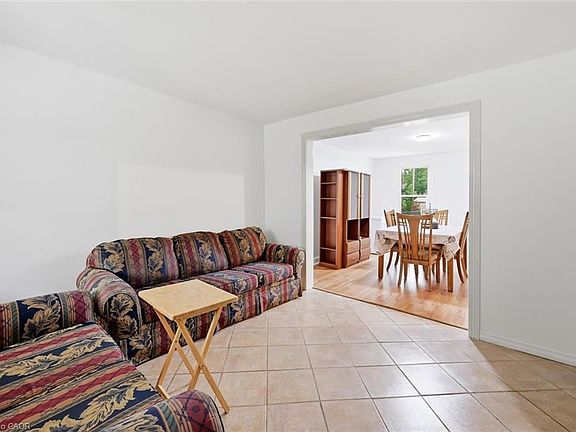 4th image of 156 Hope Ave