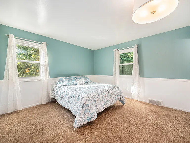 2205 Highlander Dr SE — Photo 17