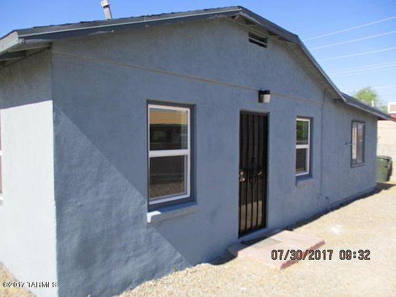 2nd image of 3703 S Belmar Ave