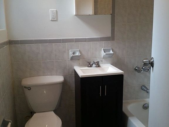 5th image of 180-17 Jamaica Ave #2R