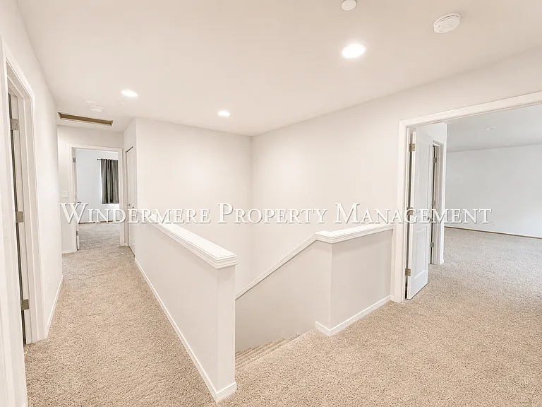 2532 Filbert Ave — Photo 21