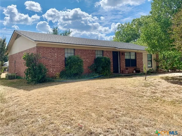 112 Willow Ln, Gatesville, TX 76528