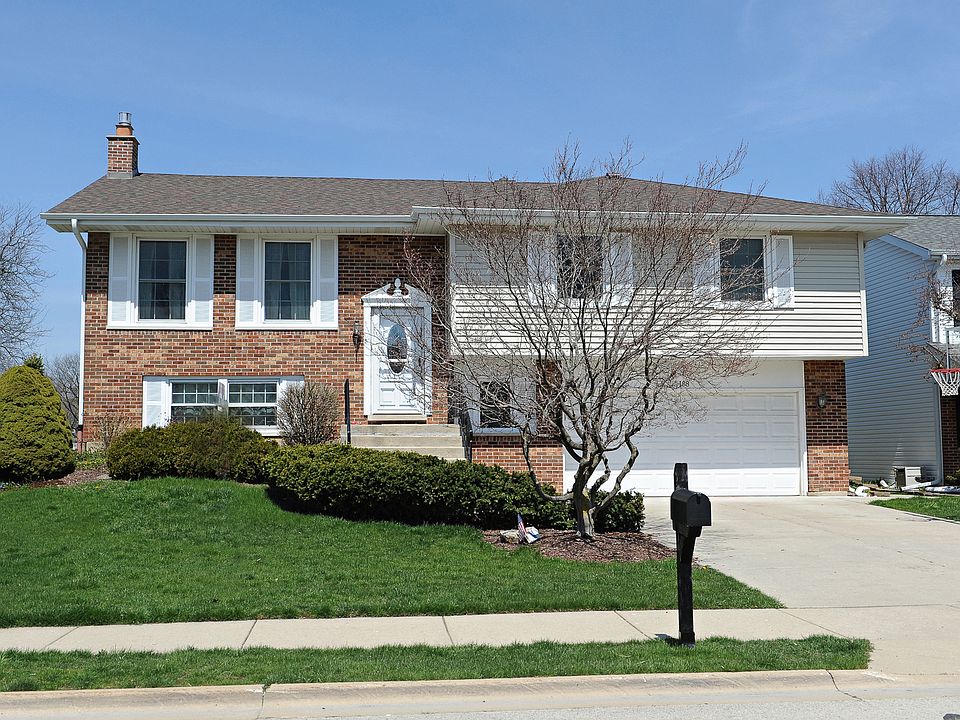 1st image of 188 Grovenor Dr
