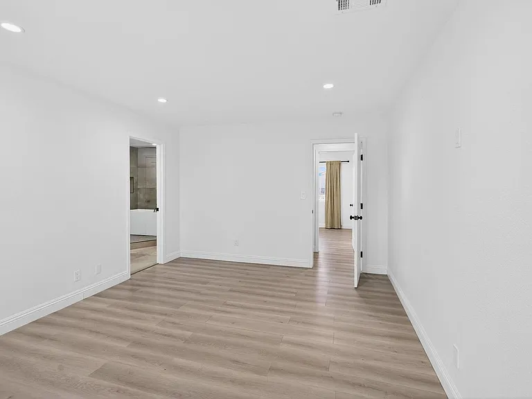 5270 Sepulveda Blvd — Photo 15