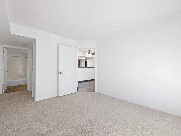 Jefferson Square, 8600 E Jefferson Ave #Aee1f6e8b, Denver, CO 80237